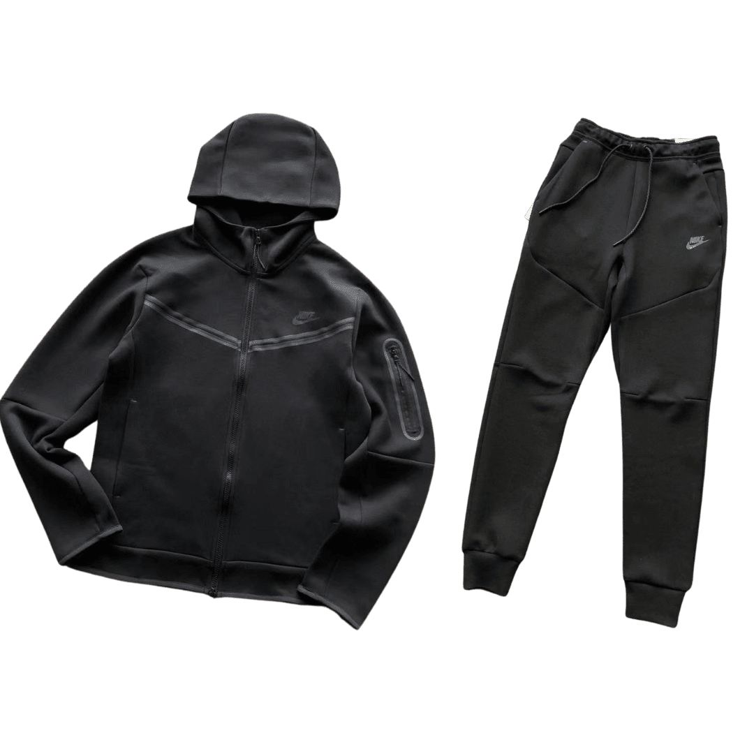 TECH FLEECE – BLACK 2025