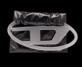 POUCH